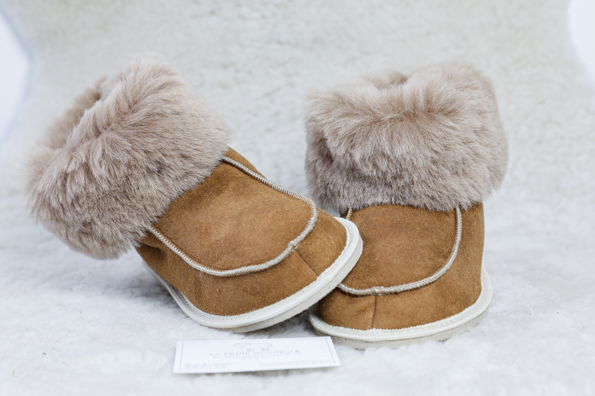 Chausson chaussette bébé en peau d'agneau - La Petite Boutique